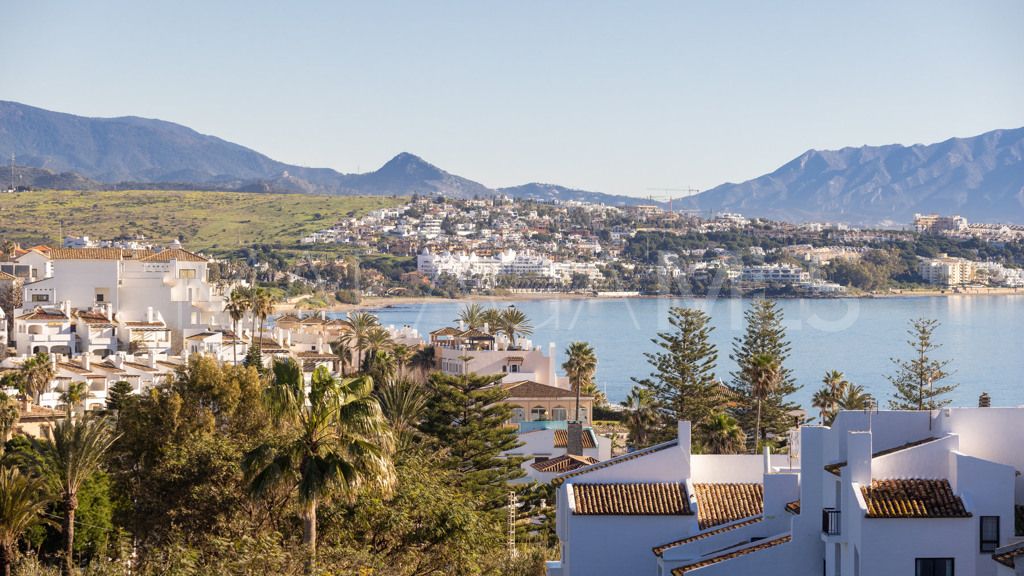 Chalet for sale in Bahia Dorada