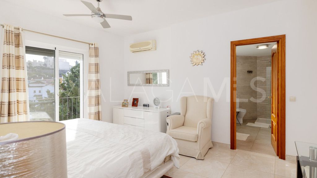 Buy Casares Playa chalet