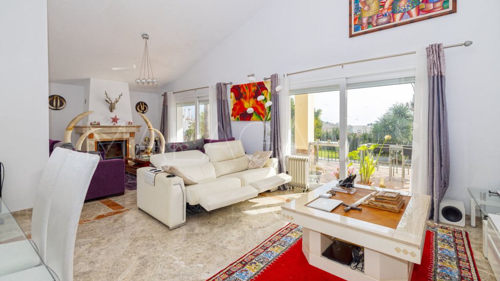 Buy Casares Playa chalet