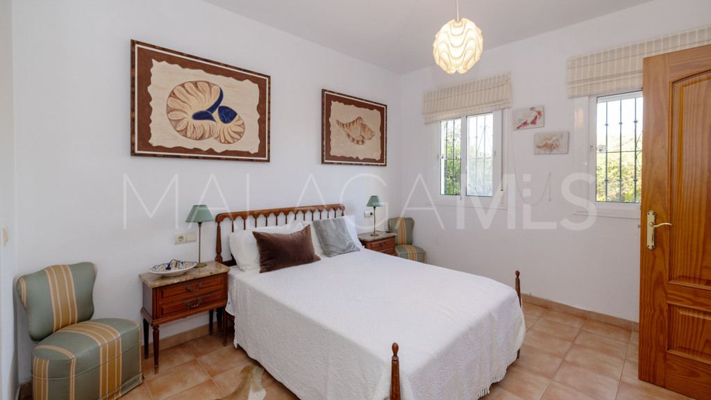 Buy Casares Playa chalet