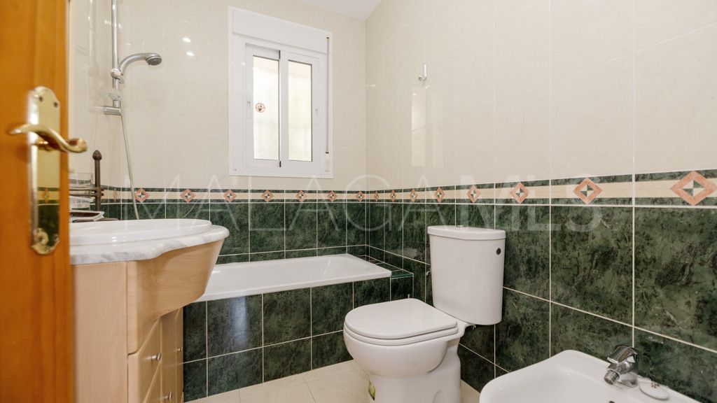 Buy Casares Playa chalet