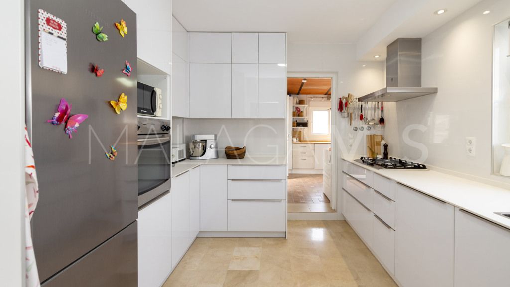 Chalet for sale in Estepona