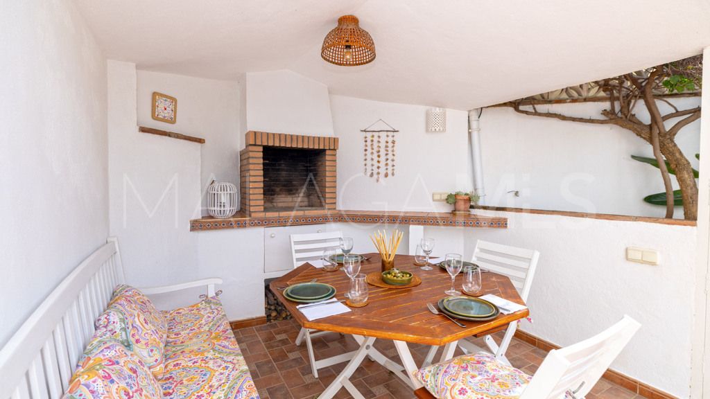 Chalet for sale in Estepona