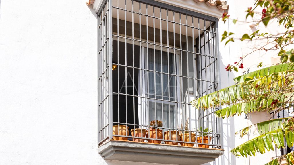 Chalet for sale in Estepona