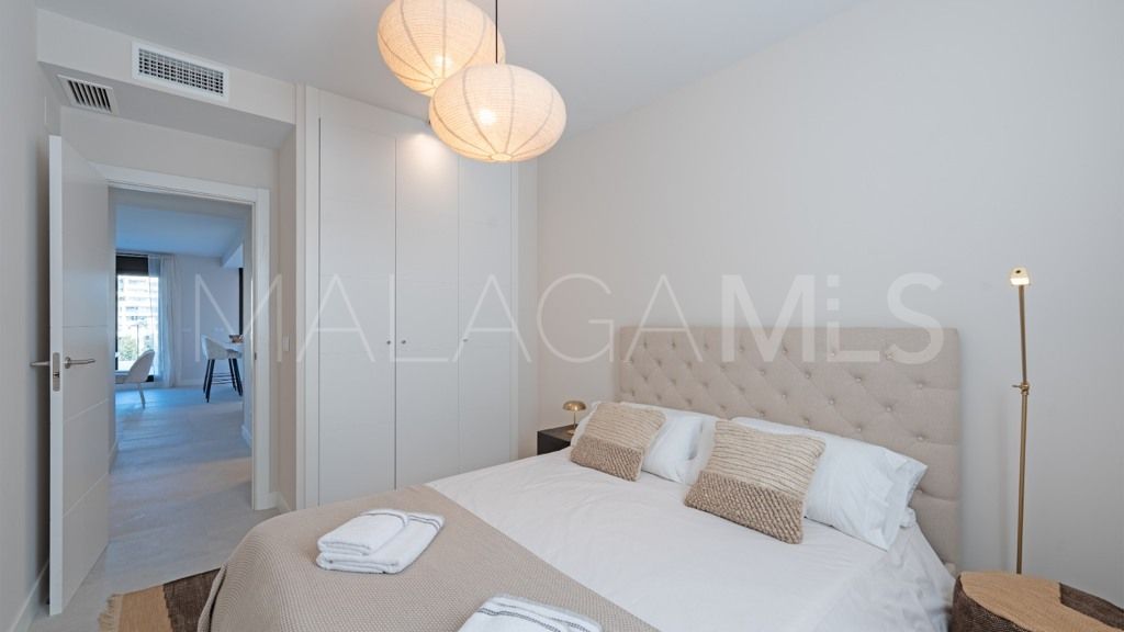 For sale 3 bedrooms apartment in Estepona