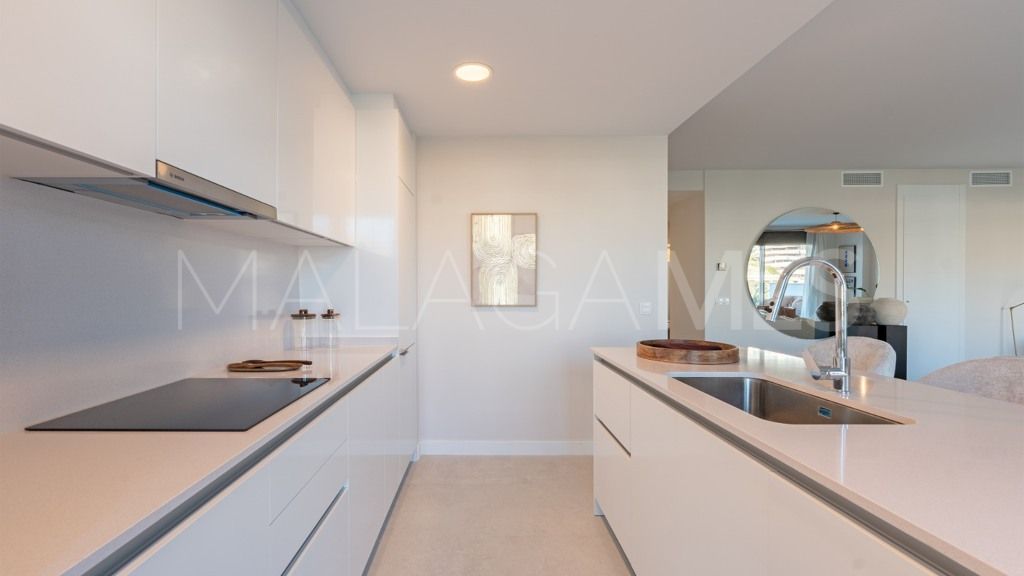 For sale 3 bedrooms apartment in Estepona