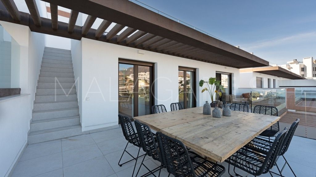 For sale 3 bedrooms apartment in Estepona