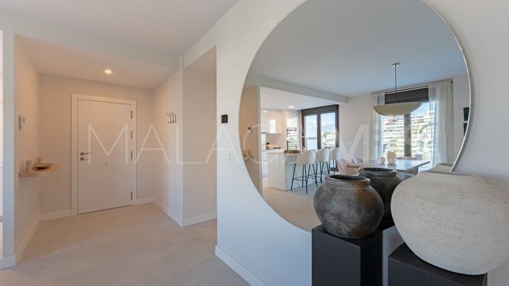 For sale 3 bedrooms apartment in Estepona