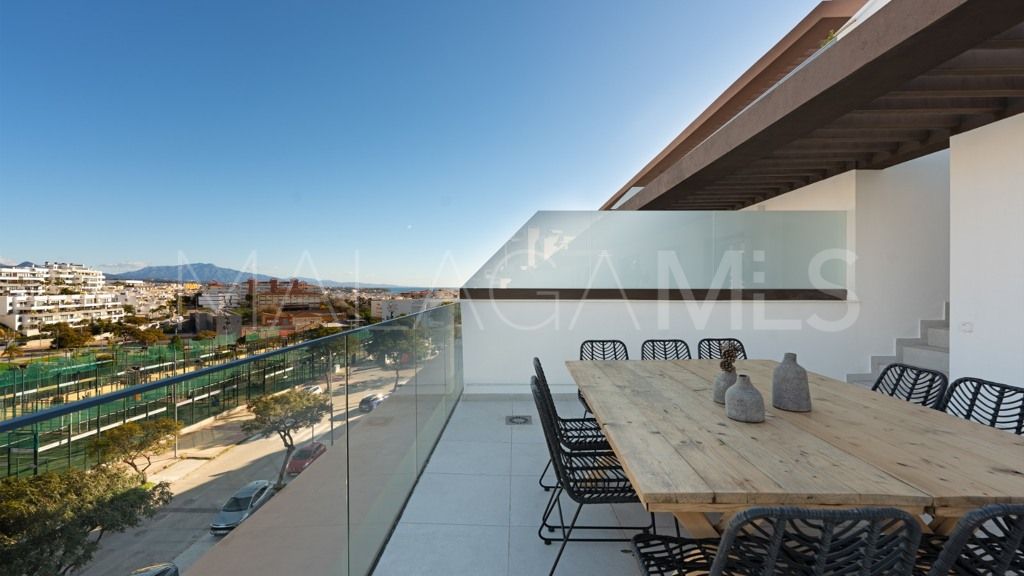 For sale 3 bedrooms apartment in Estepona