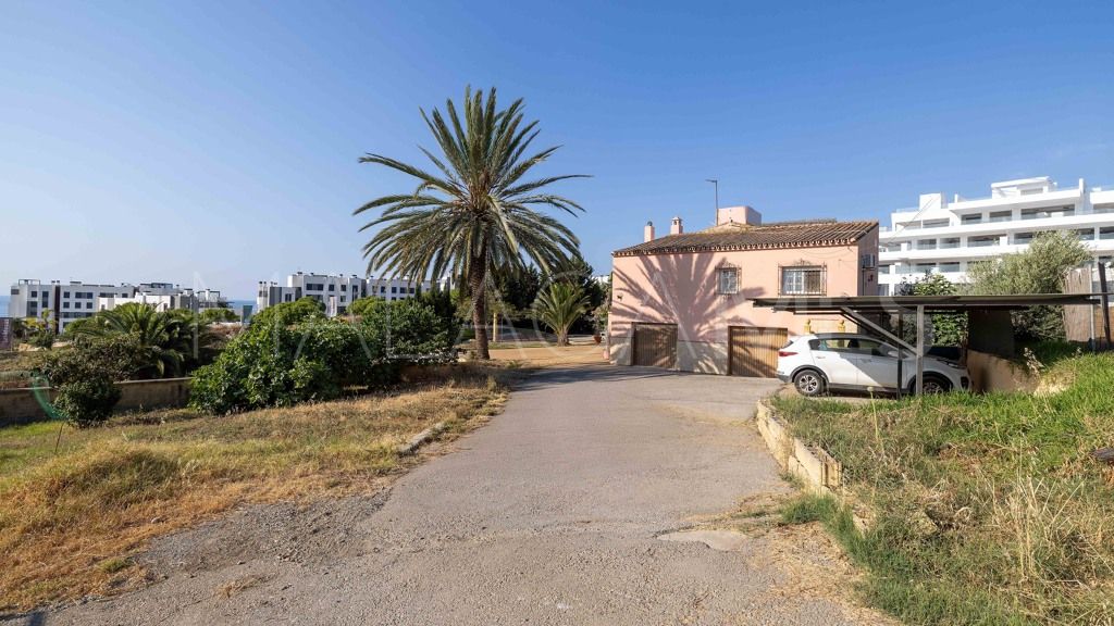 Chalet for sale in Estepona