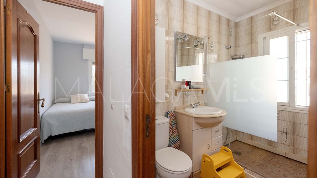 Chalet for sale in Estepona