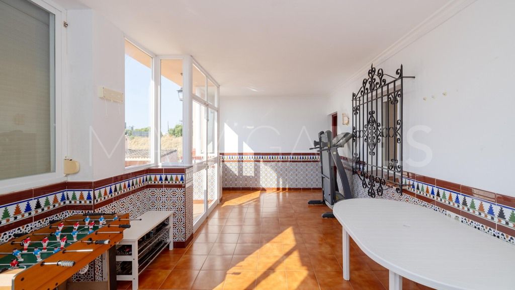 Chalet for sale in Estepona