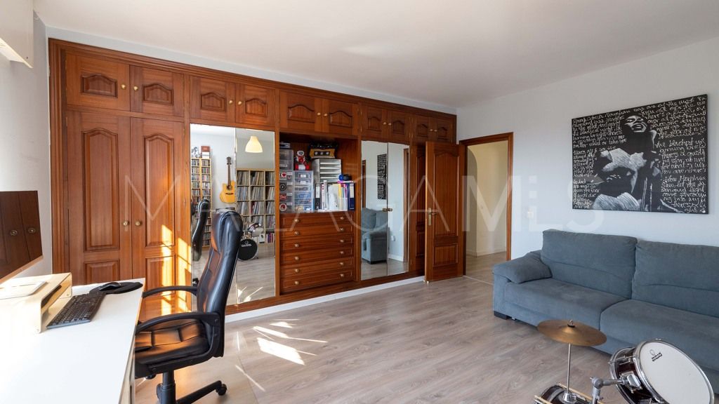 Chalet for sale in Estepona
