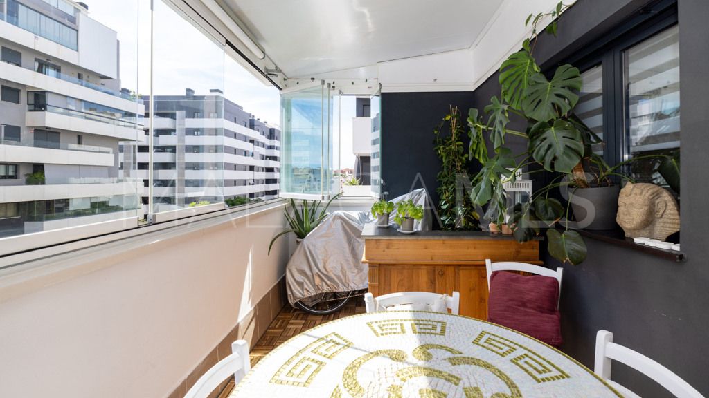 For sale apartment in Estepona