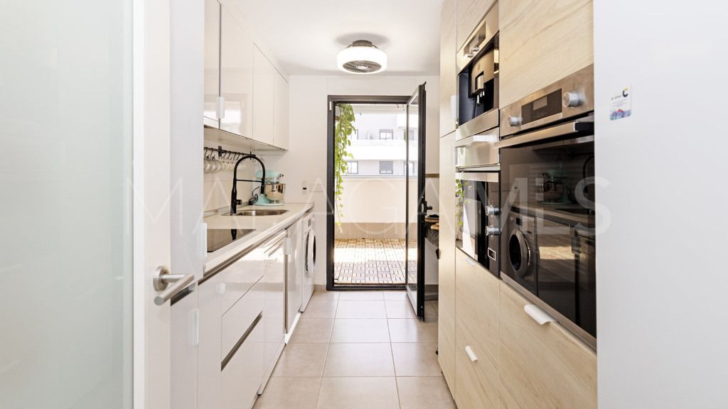 For sale apartment in Estepona