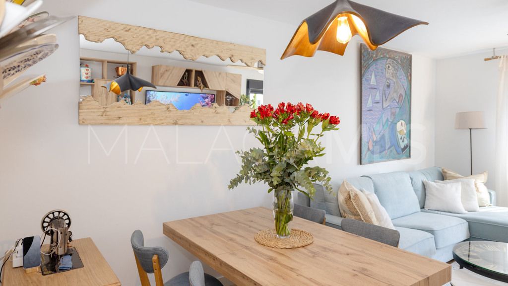 For sale apartment in Estepona
