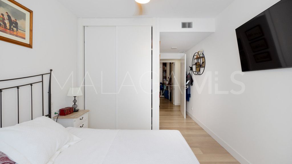 For sale apartment in Estepona