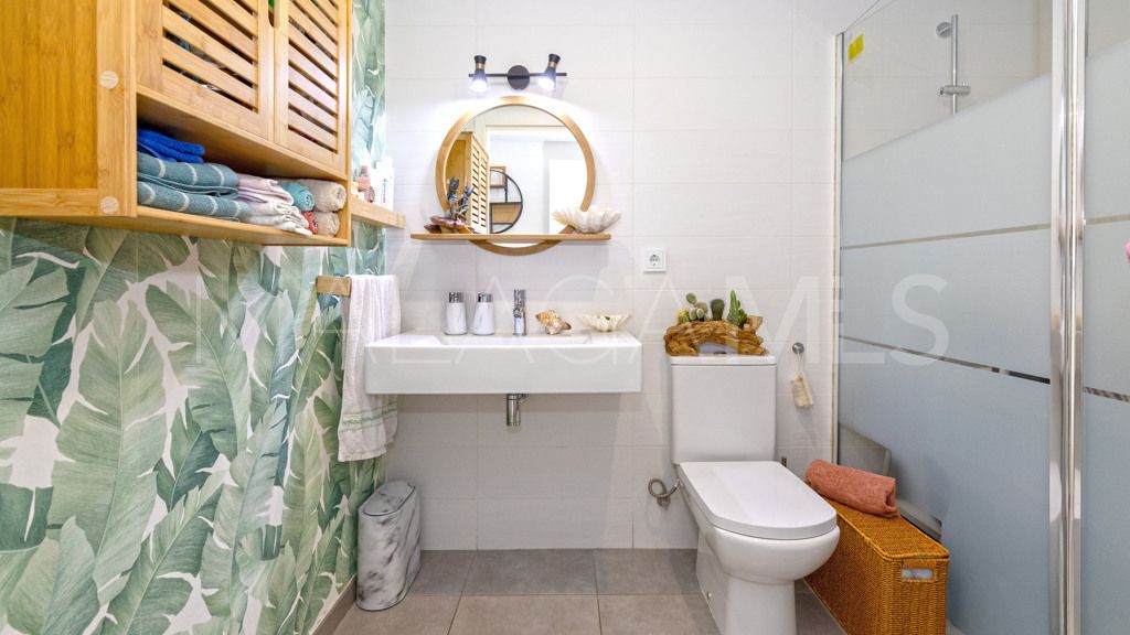 For sale apartment in Estepona