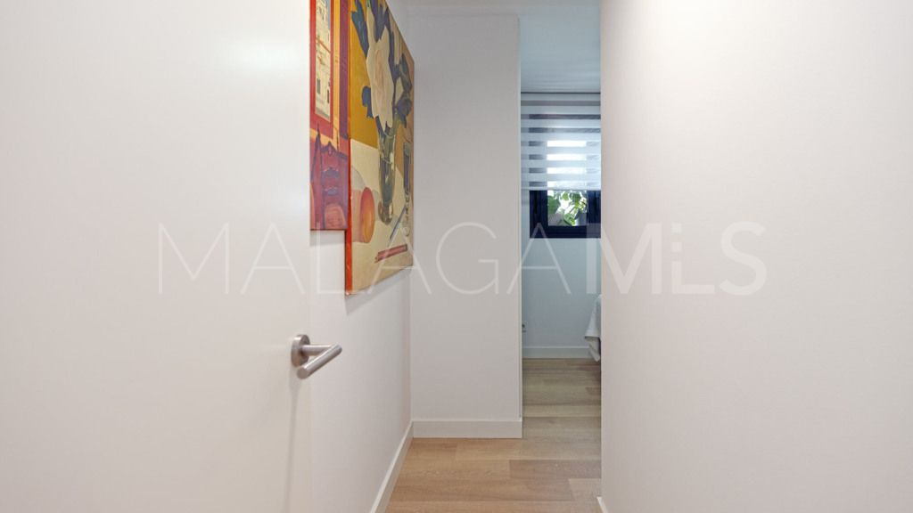 For sale apartment in Estepona