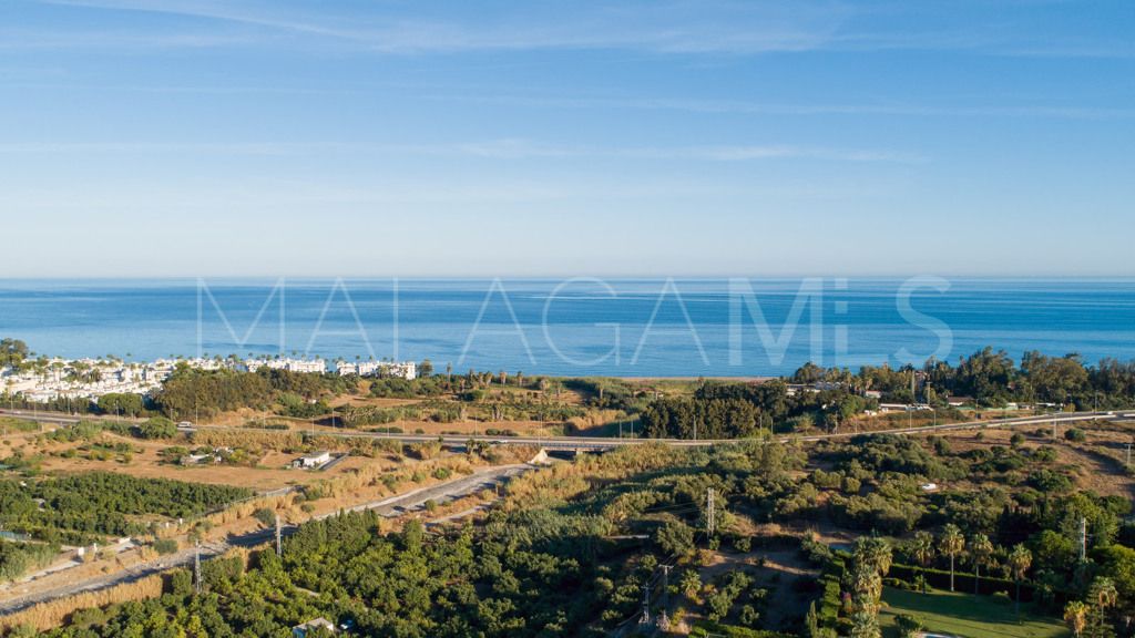 Chalet for sale in Estepona