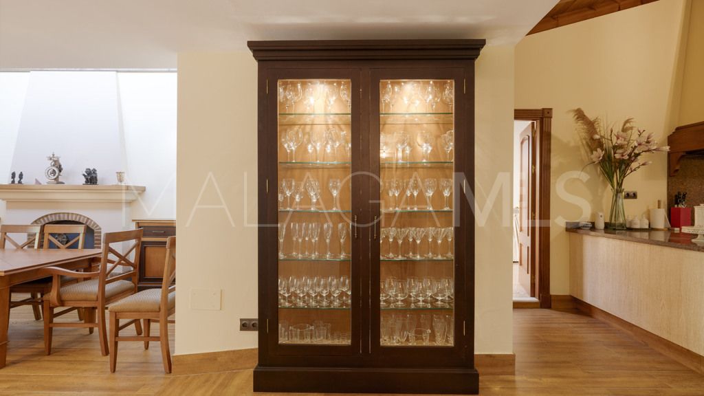 Chalet for sale in Estepona