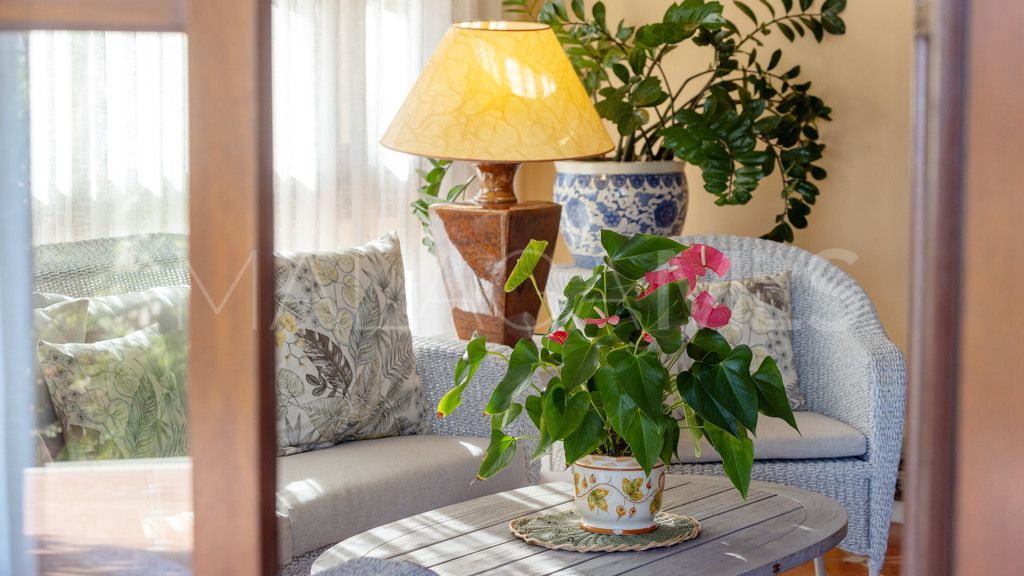 Chalet for sale in Estepona