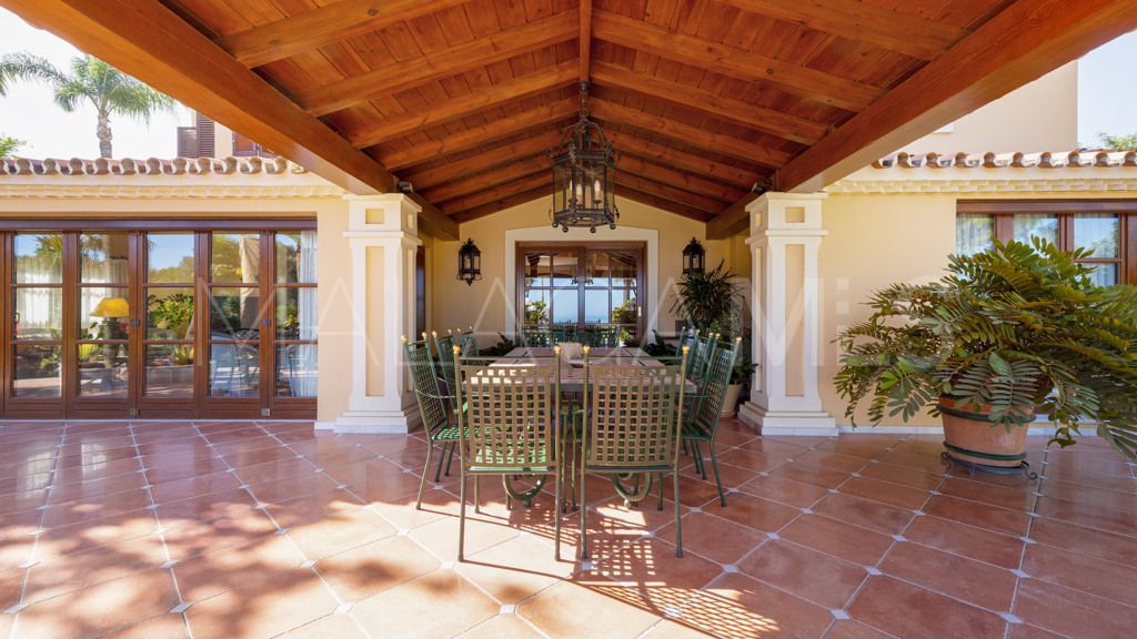 Chalet for sale in Estepona