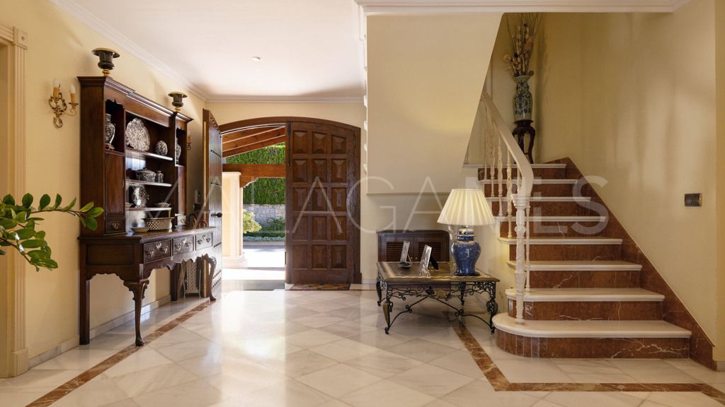 Chalet for sale in Estepona