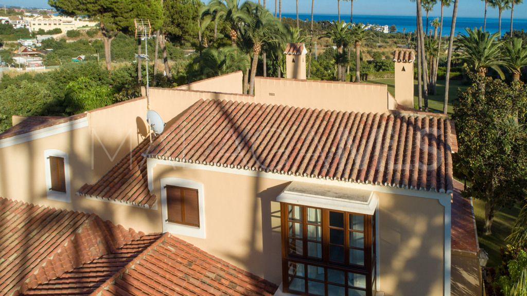 Chalet for sale in Estepona