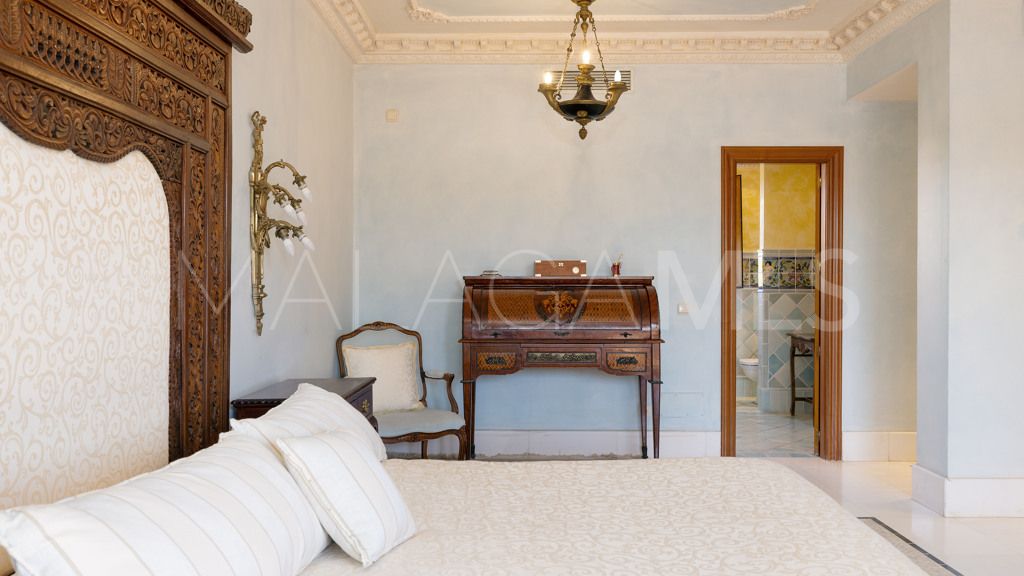 Se vende apartamento in Alhambra del Golf with 5 bedrooms