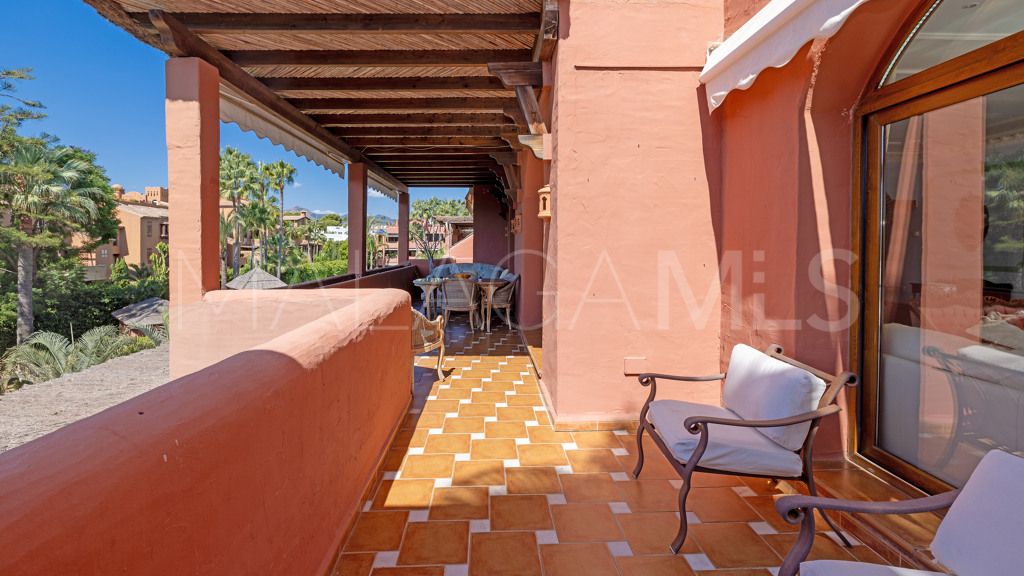 Se vende apartamento in Alhambra del Golf with 5 bedrooms