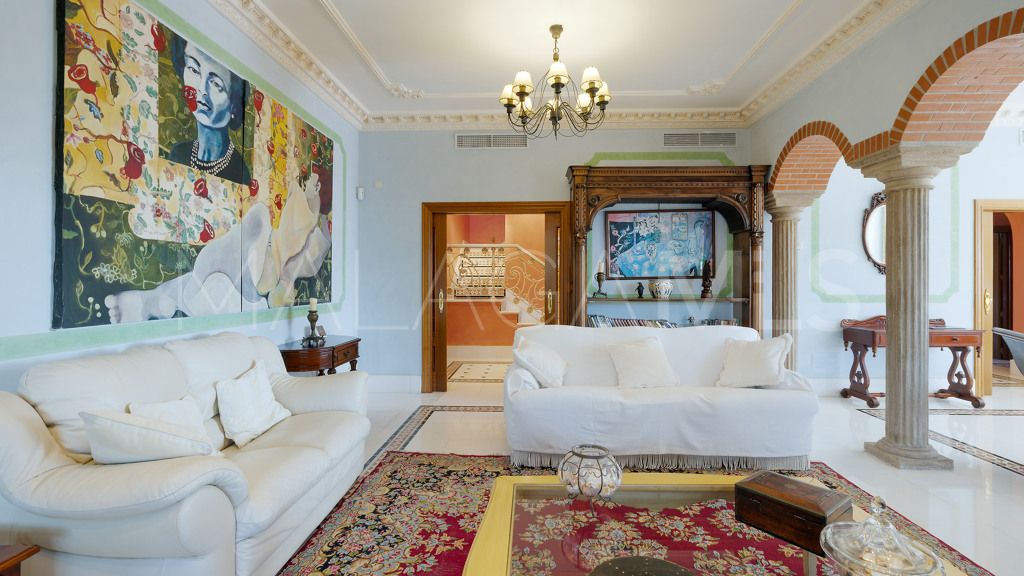 Se vende apartamento in Alhambra del Golf with 5 bedrooms