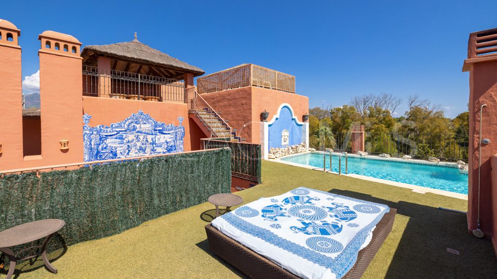 Se vende apartamento in Alhambra del Golf with 5 bedrooms