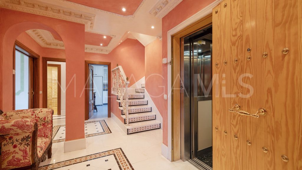 Se vende apartamento in Alhambra del Golf with 5 bedrooms