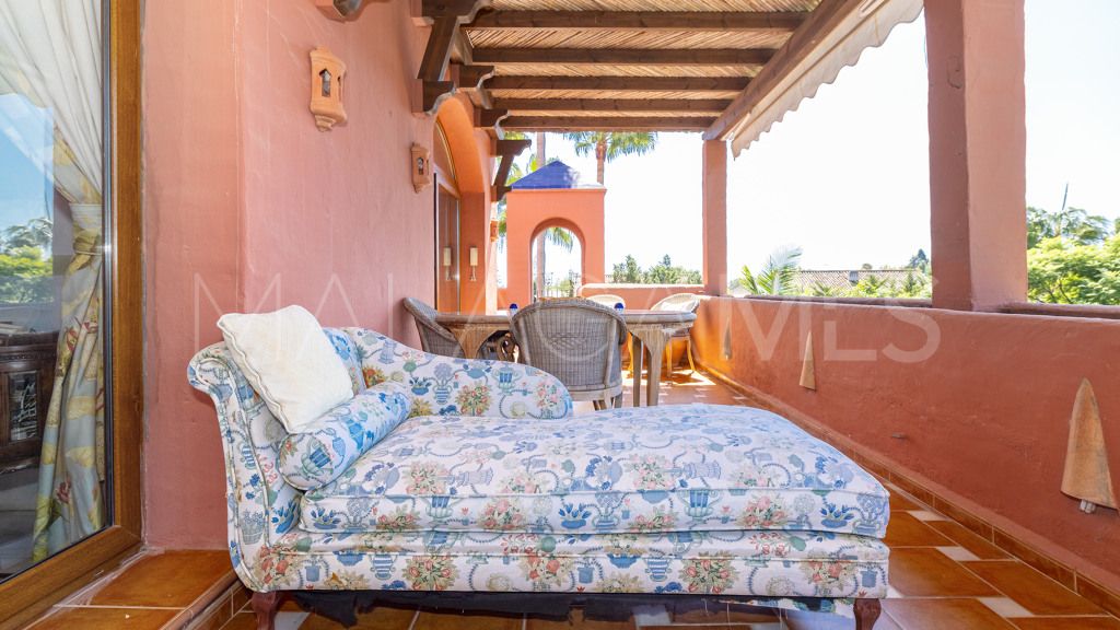 Se vende apartamento in Alhambra del Golf with 5 bedrooms