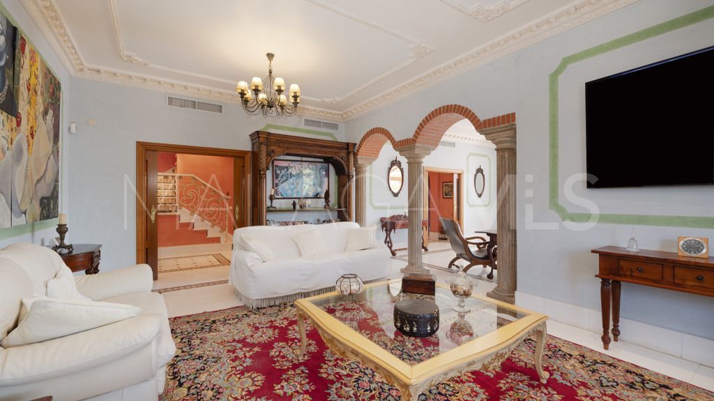 Se vende apartamento in Alhambra del Golf with 5 bedrooms