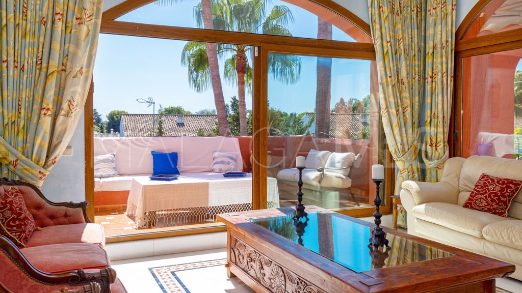 Se vende apartamento in Alhambra del Golf with 5 bedrooms