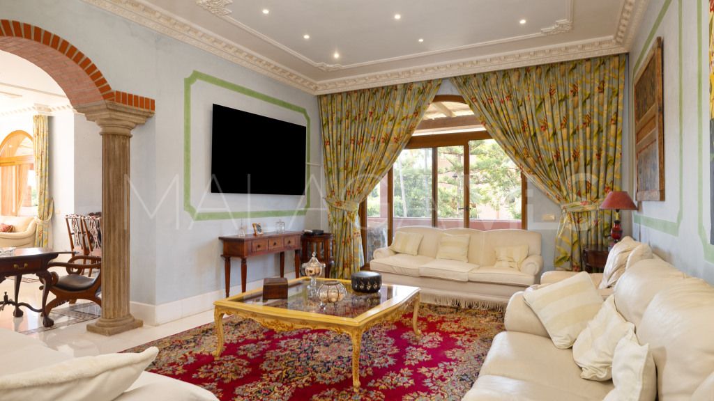 Se vende apartamento in Alhambra del Golf with 5 bedrooms