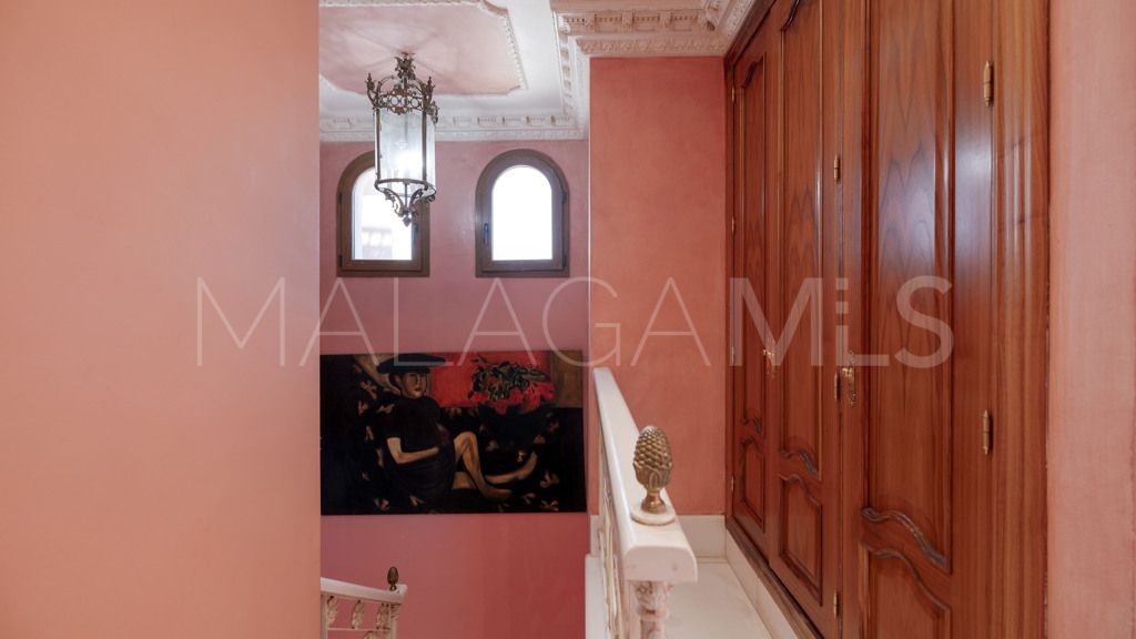 Se vende apartamento in Alhambra del Golf with 5 bedrooms