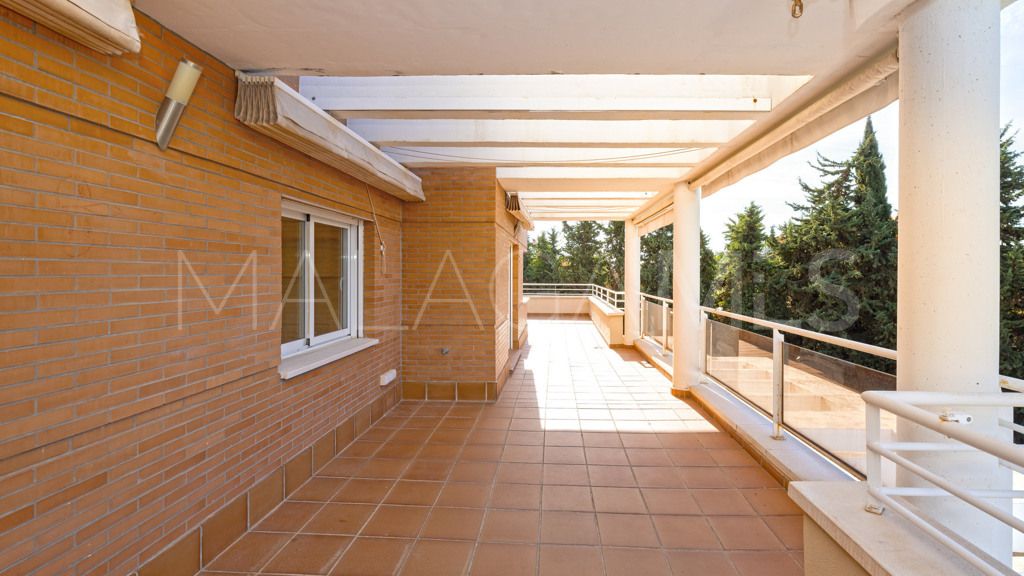 For sale New Golden Mile apartment with 4 bedrooms