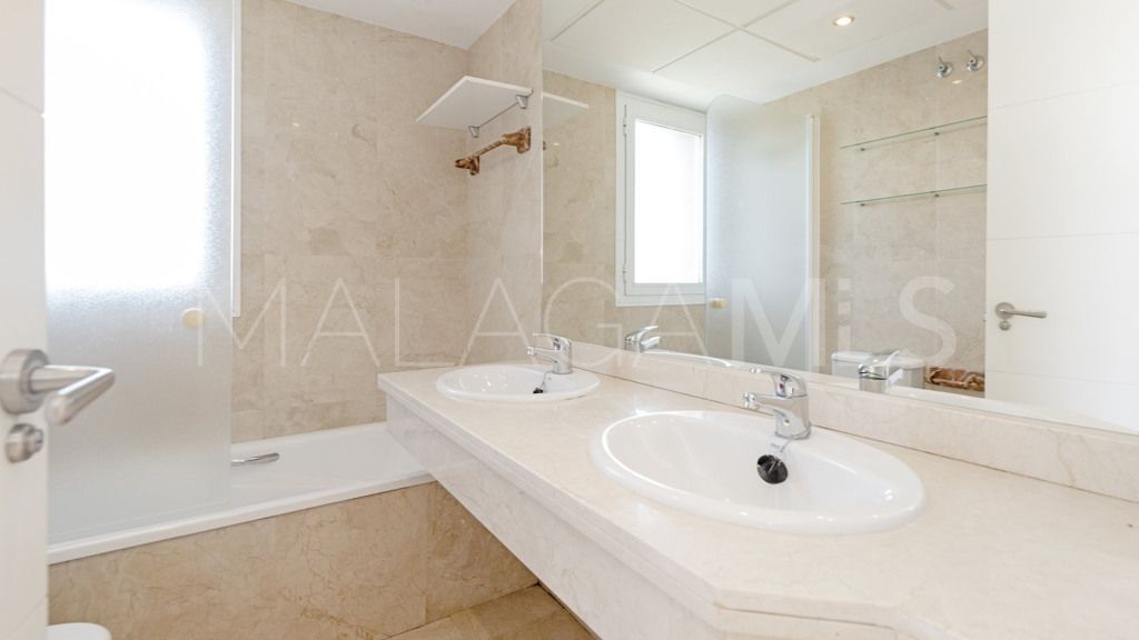 For sale New Golden Mile apartment with 4 bedrooms