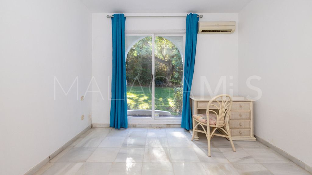 Chalet for sale in El Paraiso