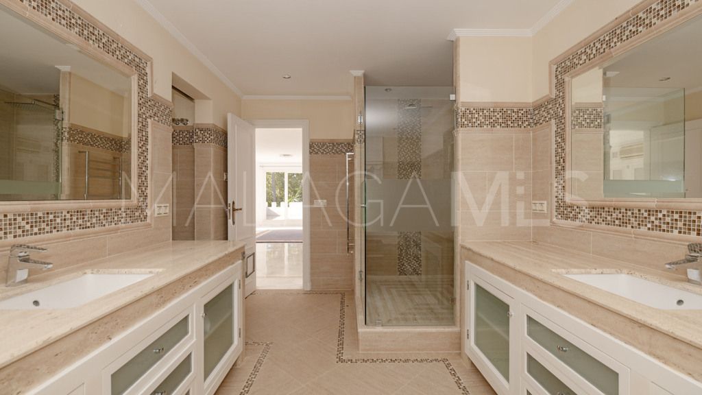 Chalet for sale in El Paraiso