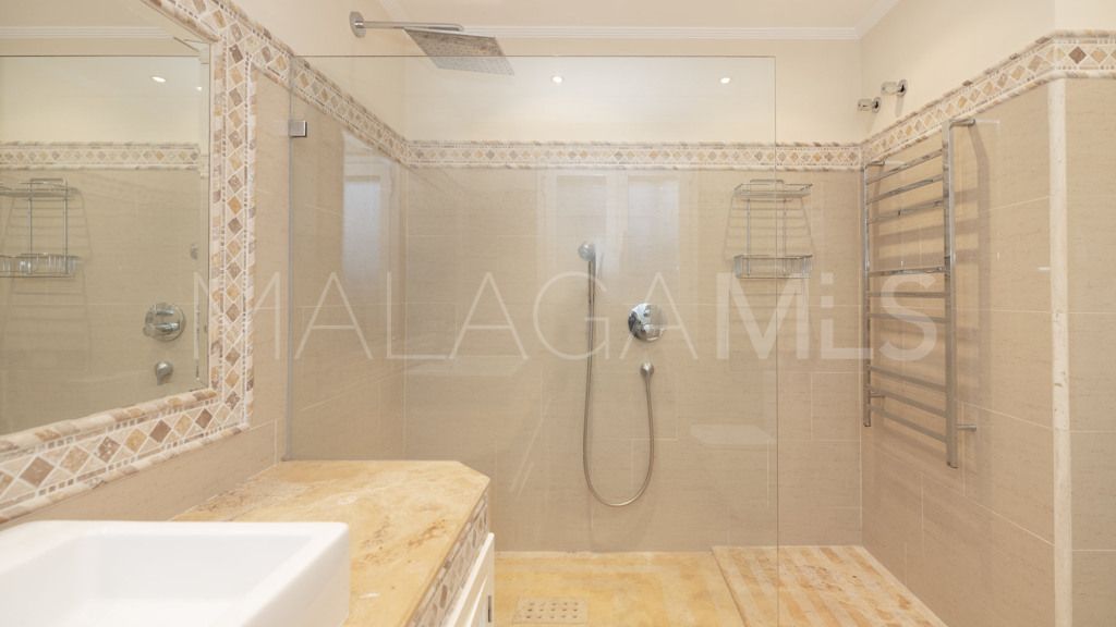 Chalet for sale in El Paraiso