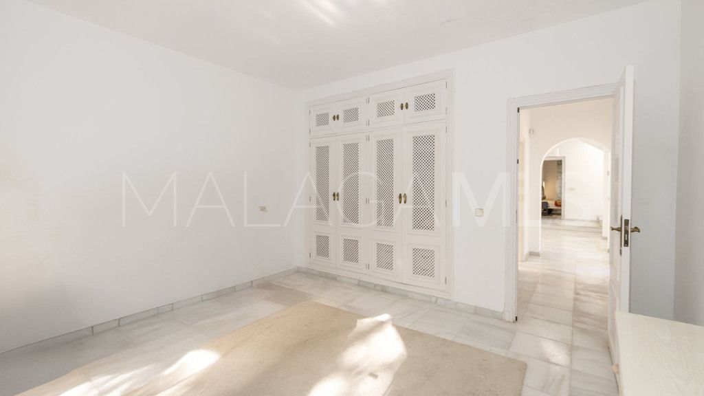 Chalet for sale in El Paraiso