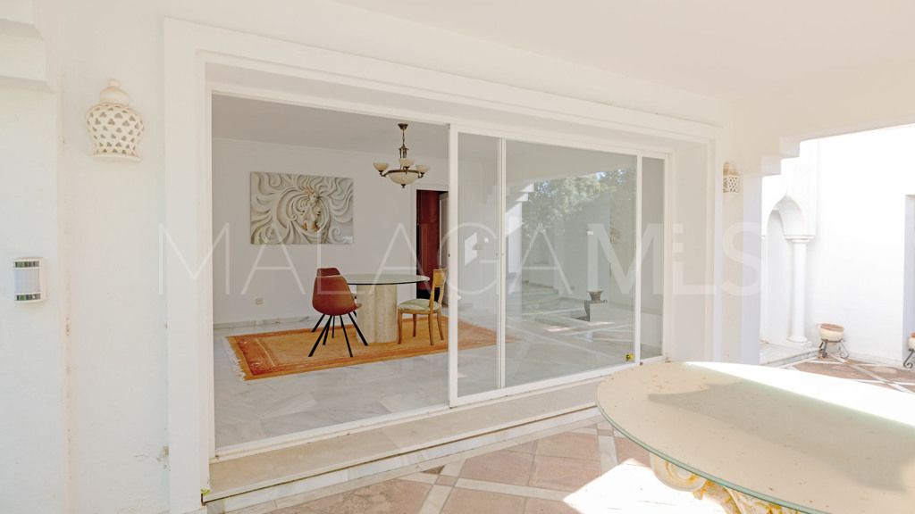 Chalet for sale in El Paraiso