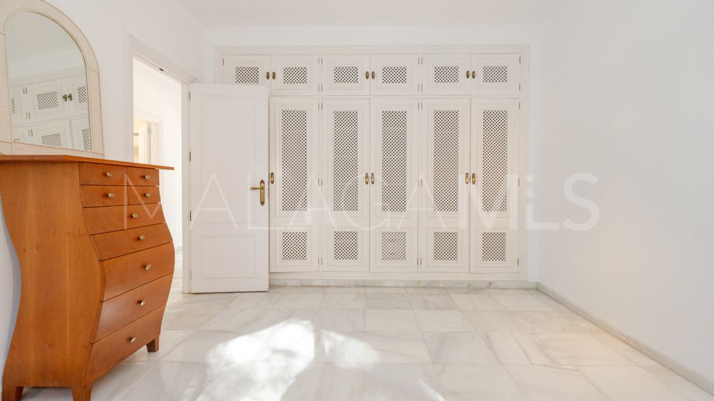 Chalet for sale in El Paraiso