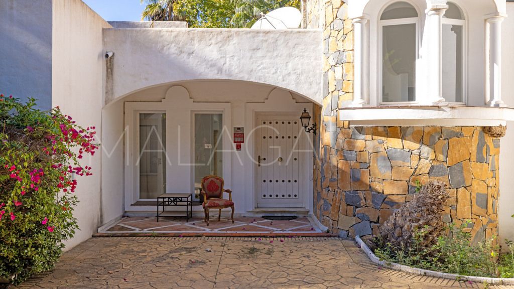 Chalet for sale in El Paraiso