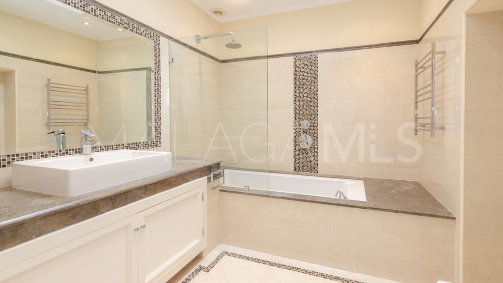 Chalet for sale in El Paraiso