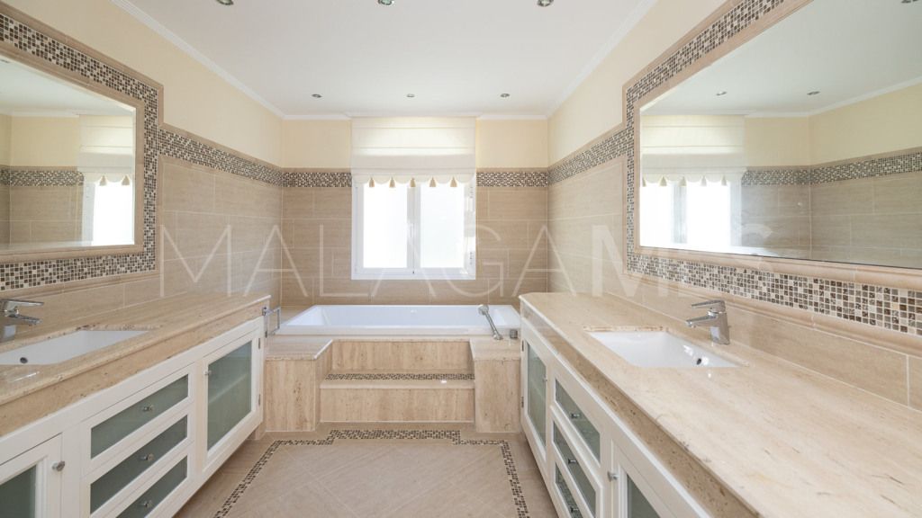 Chalet for sale in El Paraiso